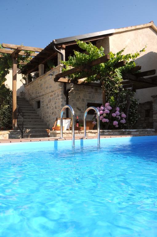 Holiday Homes Poli Svetega Antona Gračišće Esterno foto
