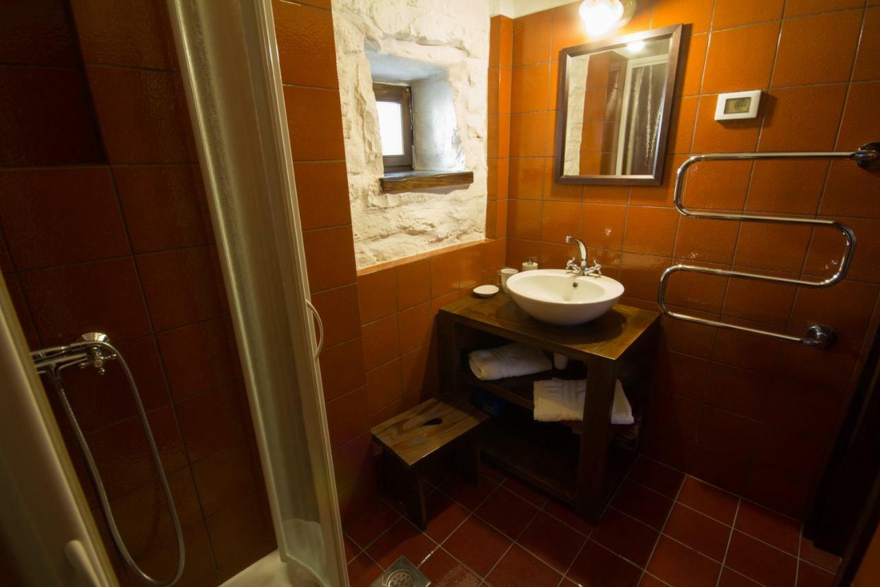 Holiday Homes Poli Svetega Antona Gračišće Esterno foto