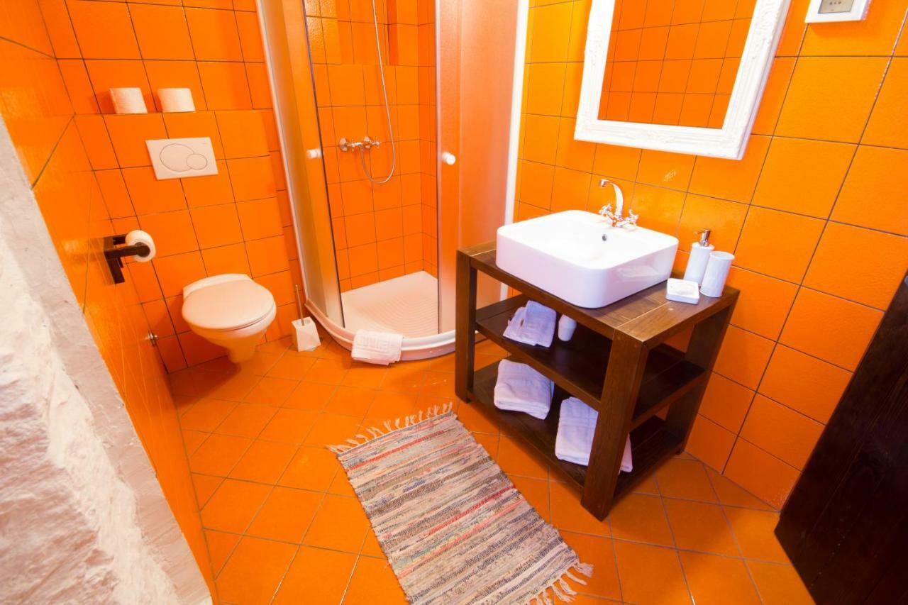 Holiday Homes Poli Svetega Antona Gračišće Esterno foto
